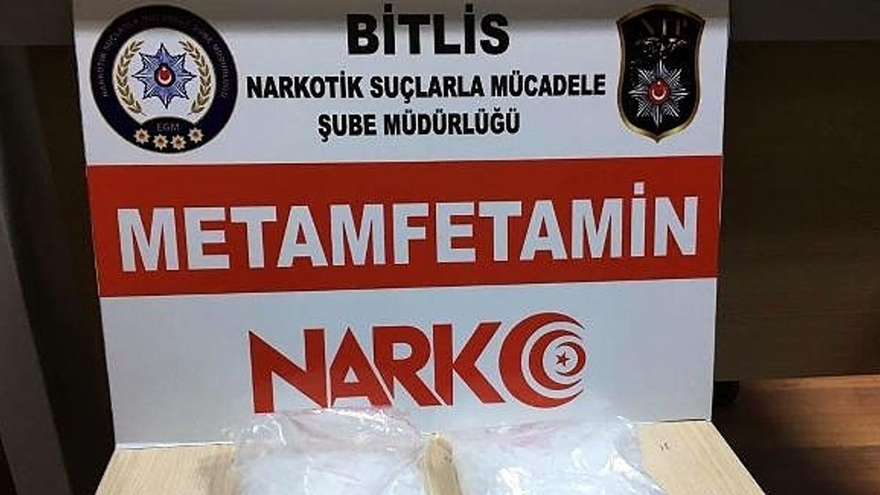 Yol ekiplerinin kontrolünde 1,24 kg metamfetamin ele geçirildi