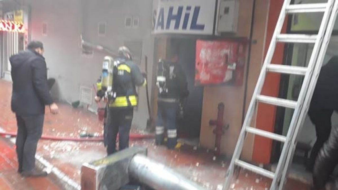 Otelde baca yangınında 3 kişi dumandan etkilendi