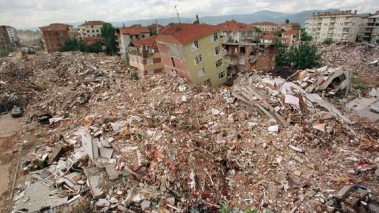 Deprem'de Ölü Sayısı 18 bin 342 Oldu.