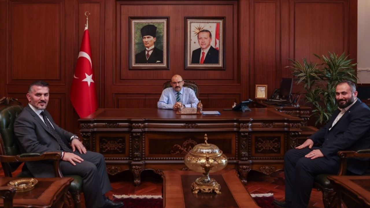 Selçuk Çebi'den İsmail Ustaoğlu’na Ziyaret