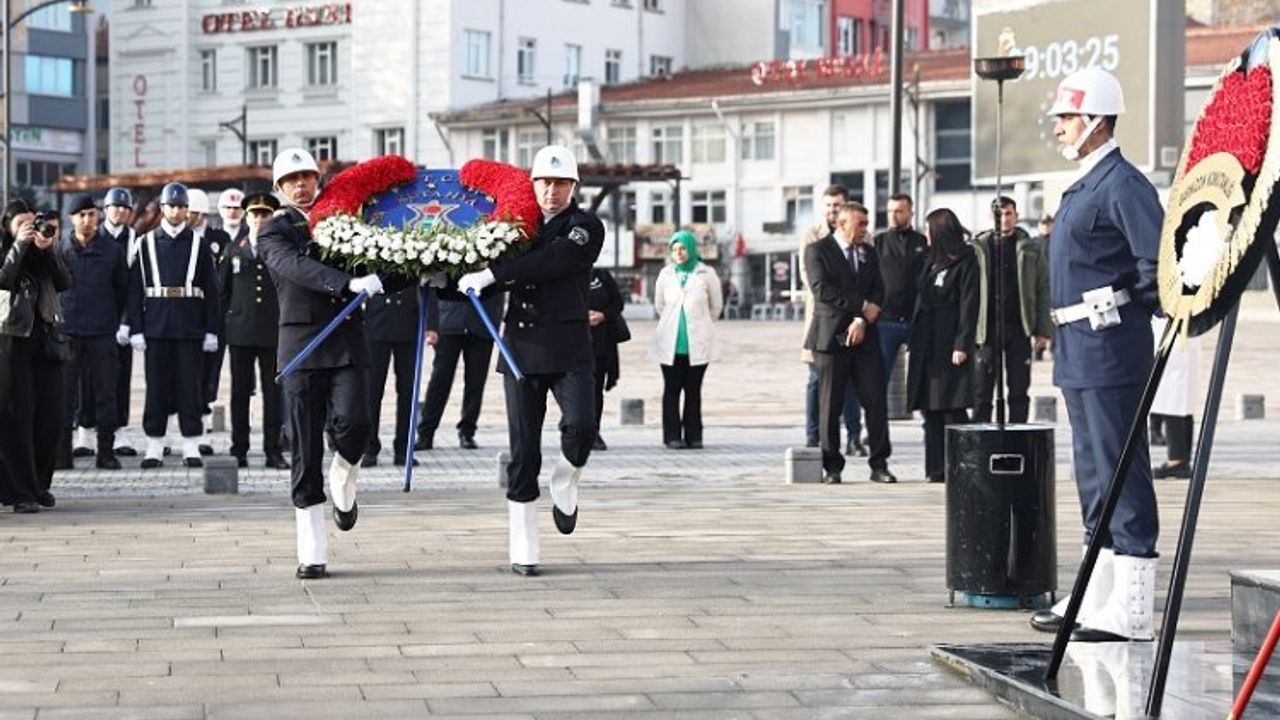 Gazi Mustafa Kemal Kütahya'da minnetle anıldı