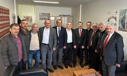 MHP'Li Küçük ve Türedi'den Gümüşhaneliler Derneğine Ziyaret