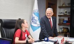 Kayseri'de çocuk başkan “Çanakkale Gezisi” talimatı verdi
