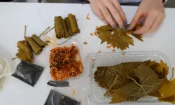 Enfest'te renkli yarışmalar... 10 dakikada 27 sarma sardı!