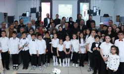 Sivaslı öğrenciler dede ve ninelerini ağırladı
