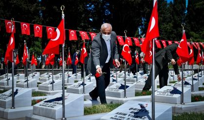 TRABZON ŞEHİTLİĞİNDE DUYGULANDIRAN TÖREN