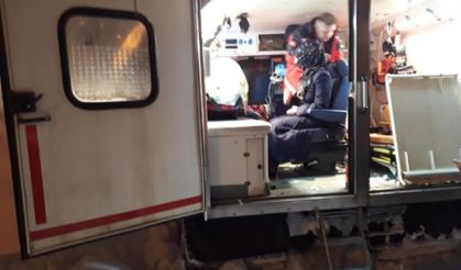 Bingöl'de 2 aylık bebek paletli ambulansla kurtarıldı