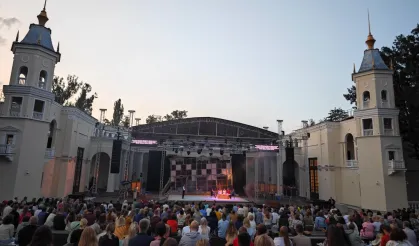 Kocaeli Şehir Tiyatroları dünya sahnesinde