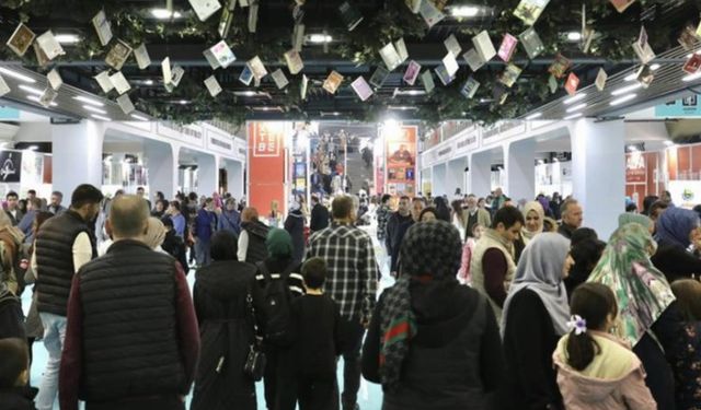 İnegöl Kitap Günleri 150 bin kişiyi ağırladı