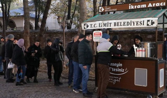 İzmit'te çorba hizmetine vatandaşlardan tam not