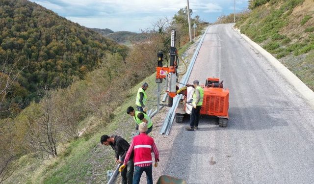 Otokorkuluklar ile Kocaeli trafiği daha güvenli