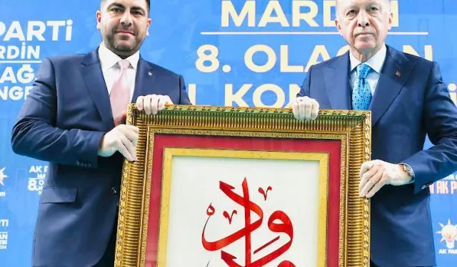 Uncu'dan Erdoğan'a 'Sevgi ve Muhabbet' yazılı tablo