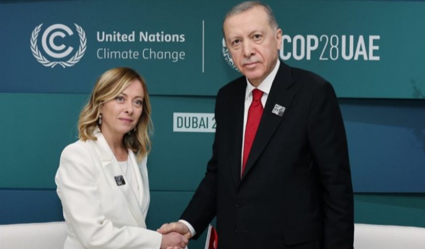 Cumhurbaşkanı Erdoğan diplomasi trafiğini Dubai'de sürdürüyor