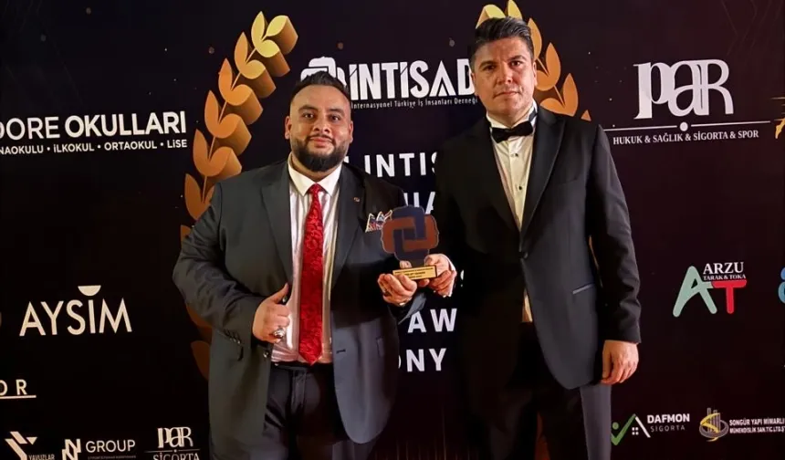 İş insanı Alioğlu’na İNTİSAD’dan başarı ödülü